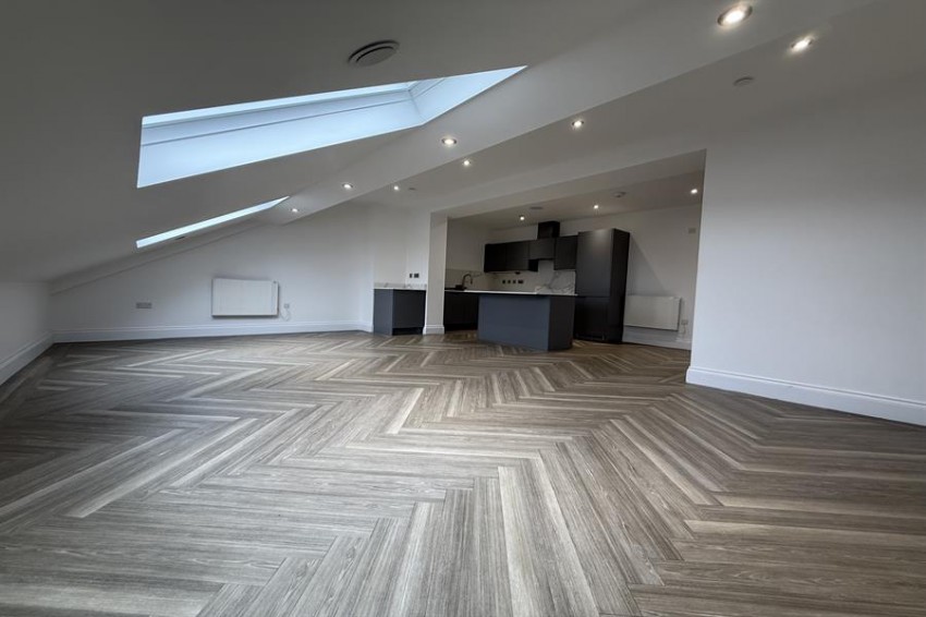 Images for Park Avenue, Sale