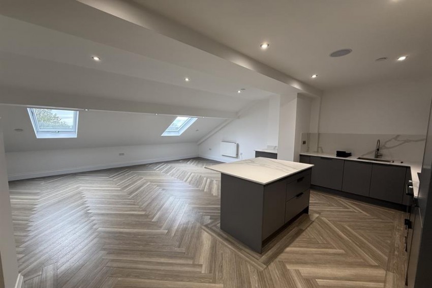 Images for Park Avenue, Sale