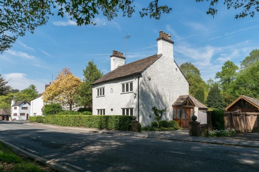 Images for 3 Macclesfield Road, Prestbury, SK10