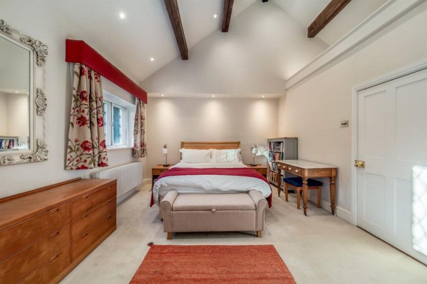 Images for 3 Macclesfield Road, Prestbury, SK10