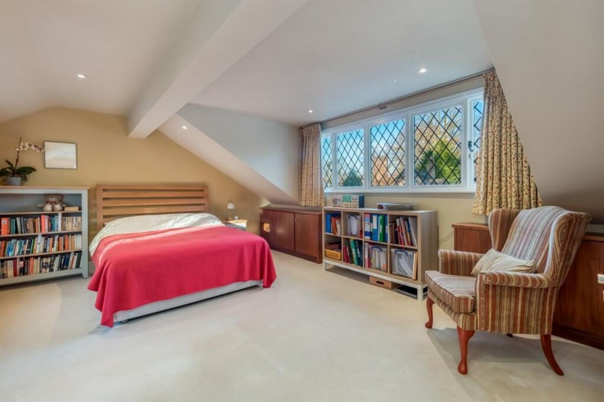 Images for 3 Macclesfield Road, Prestbury, SK10