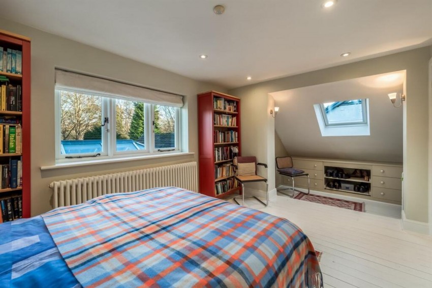 Images for 3 Macclesfield Road, Prestbury, SK10