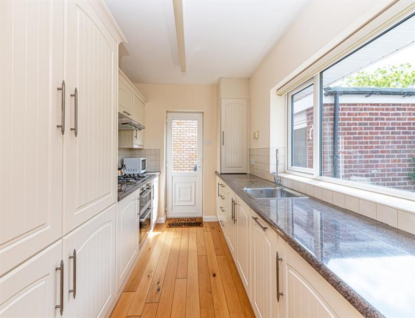 Images for Blue Hatch, Frodsham
