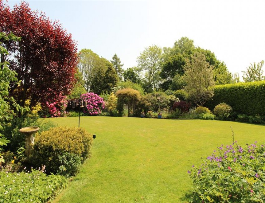 Images for Well Lane, Little Budworth, Tarporley