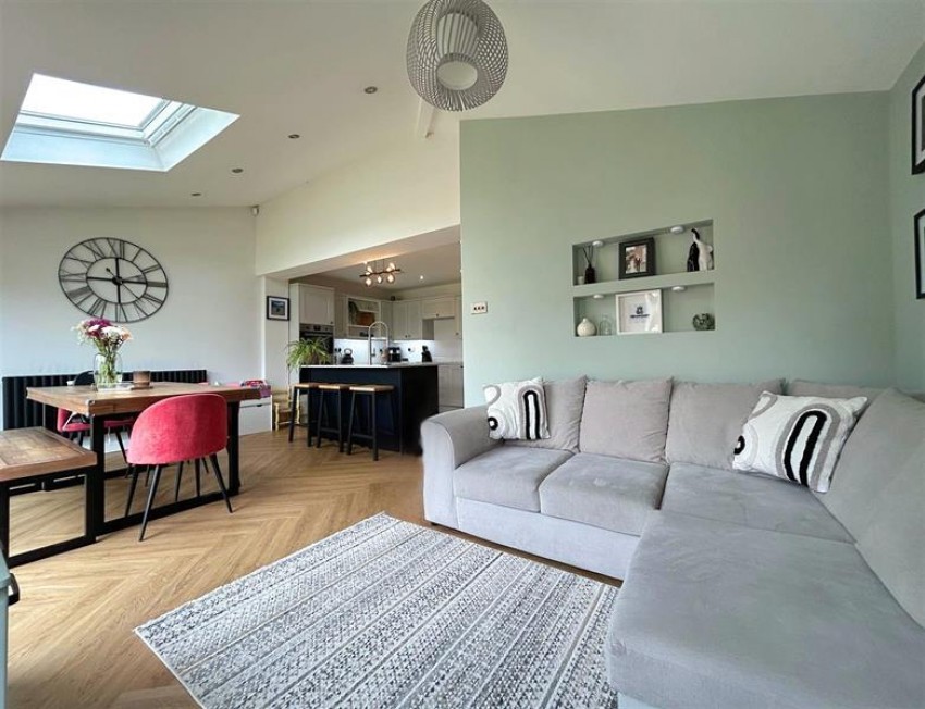 Images for Firtree Avenue, Sale