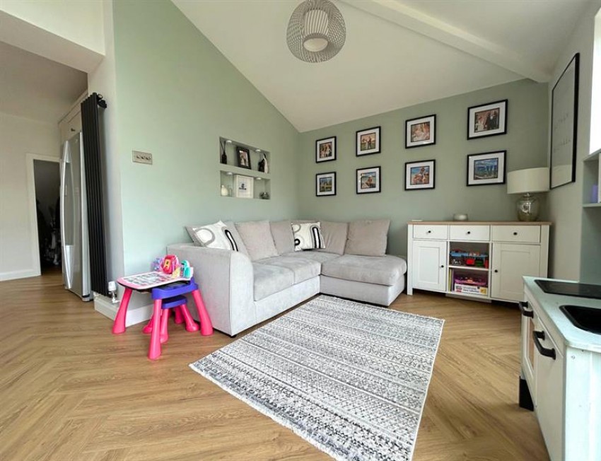 Images for Firtree Avenue, Sale