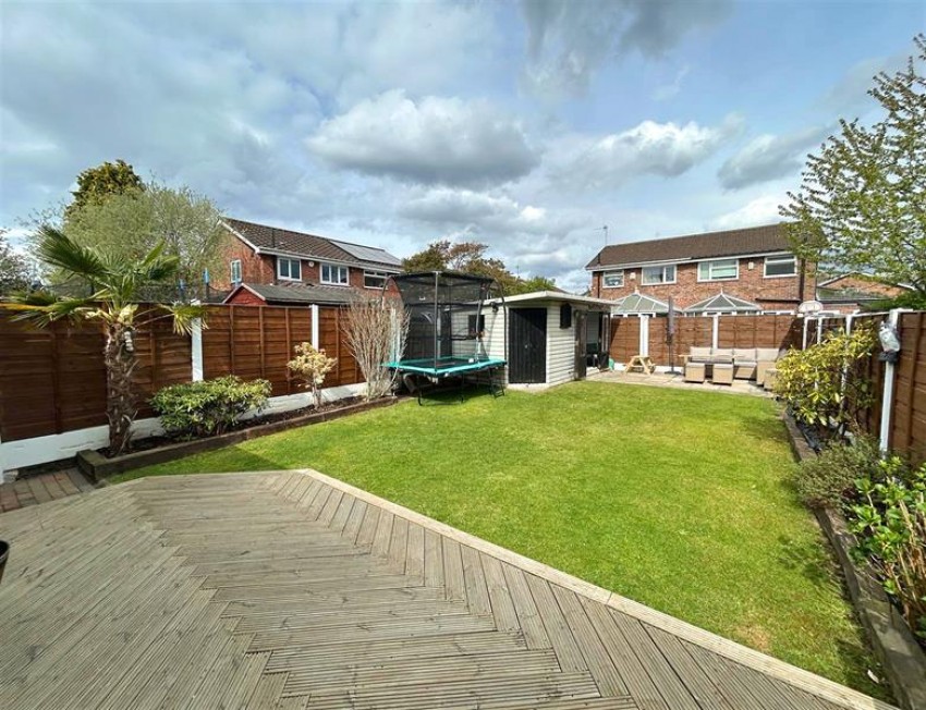 Images for Firtree Avenue, Sale