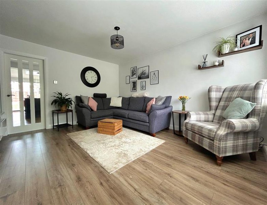 Images for Firtree Avenue, Sale
