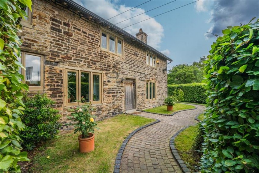 Images for Wellgate, Glossop