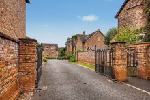 Images for Dukes Walk, Hale, WA15