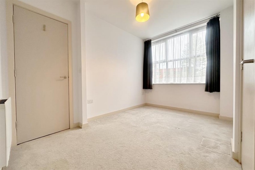 Images for First Avenue, Poynton