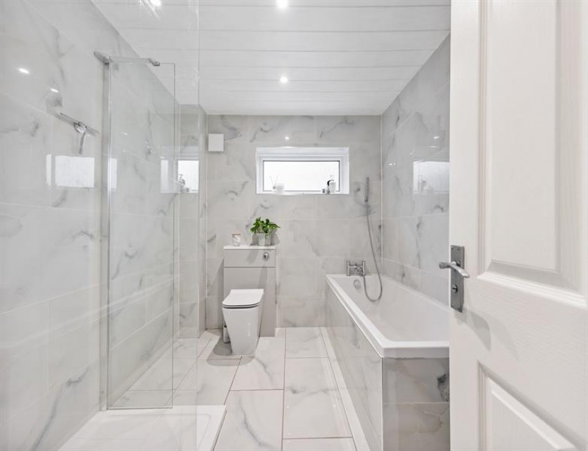 Images for 46a Moor End Road, Mellor