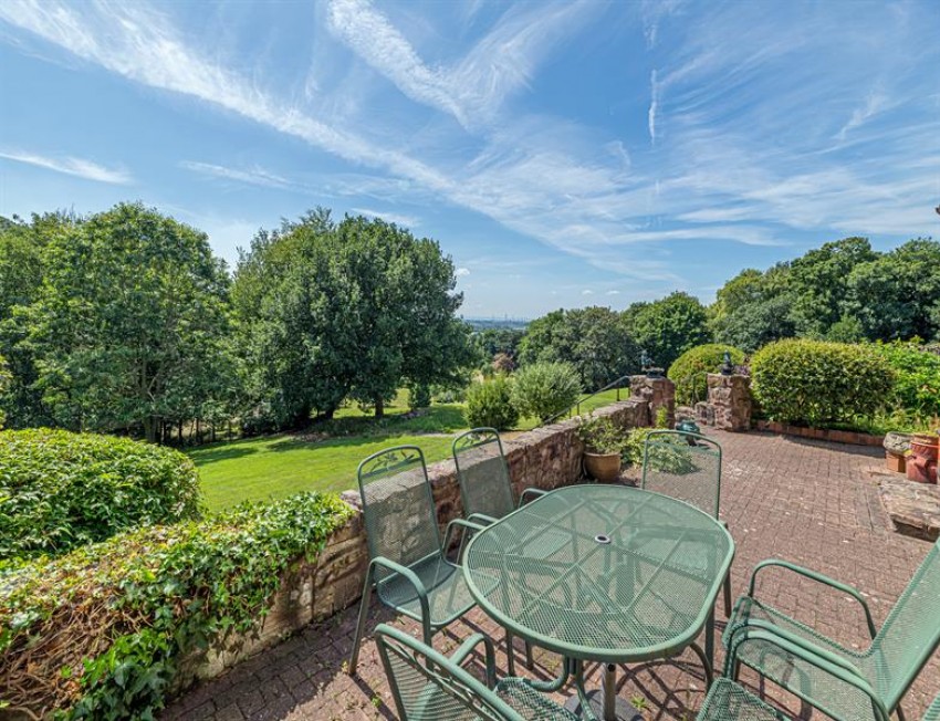 Images for Iconic Victorian Splendour in A Superb Setting 