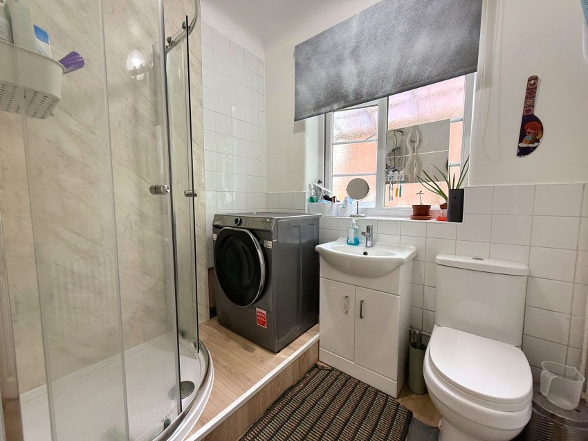 Images for Springfield Road, Sale, M33