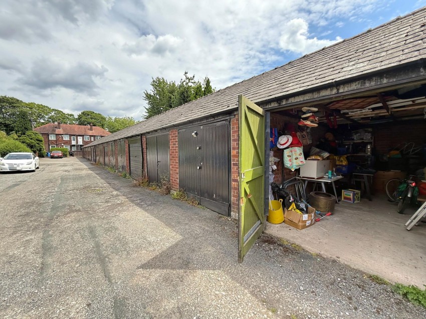 Images for Springfield Road, Sale, M33