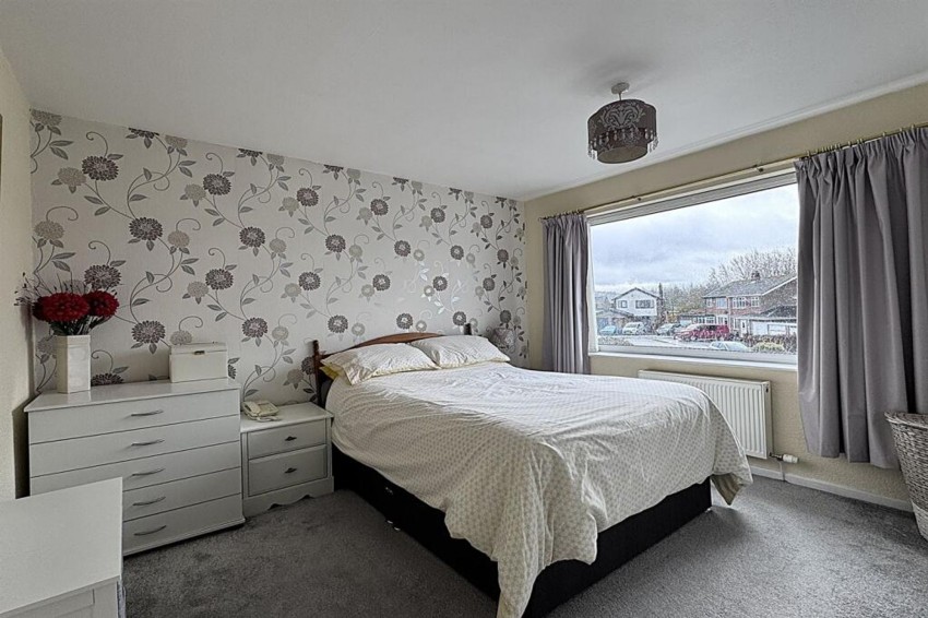 Images for Lawnfold, Hadfield, SK13