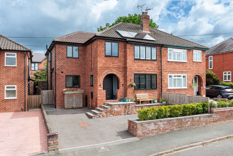 The Avenue, Tarporley, CW6