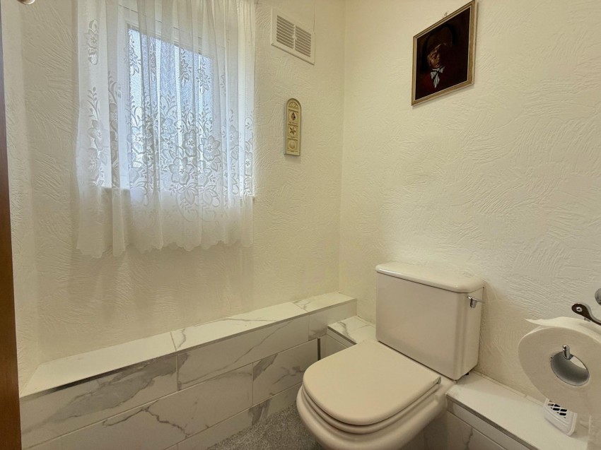 Images for Leith Avenue, Sale, M33