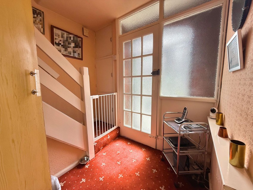 Images for Newlyn Drive, Sale, M33