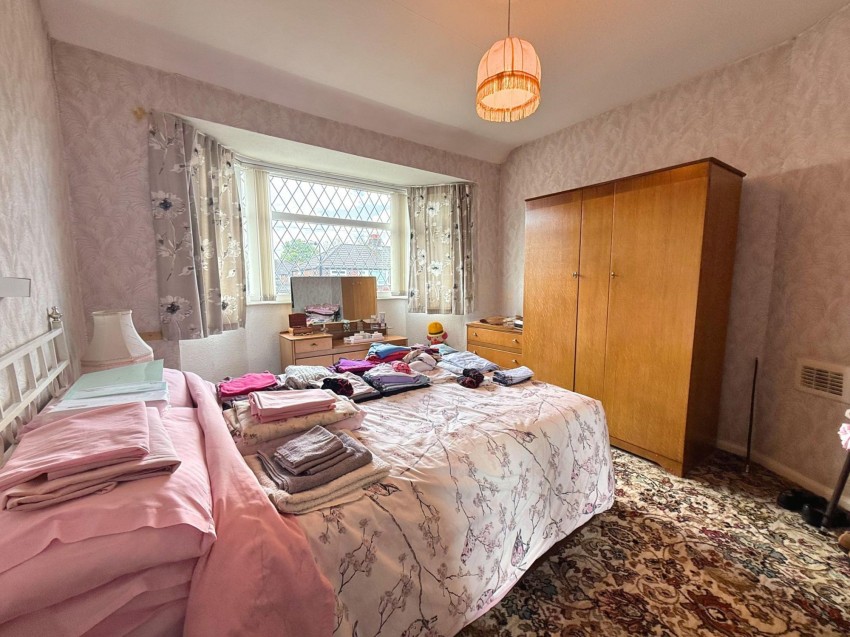 Images for Newlyn Drive, Sale, M33