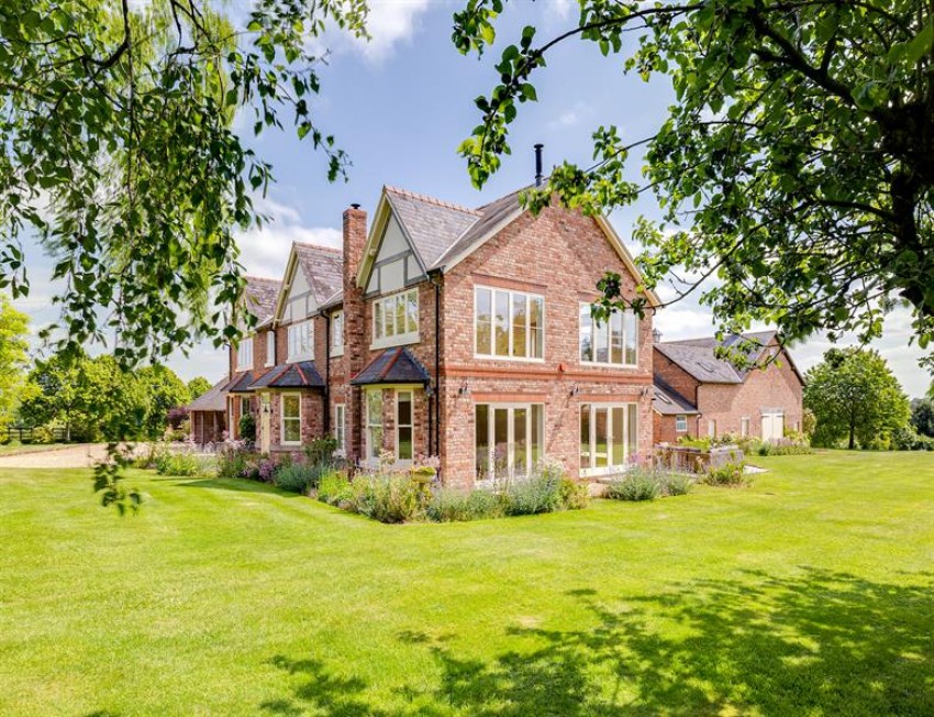 Images for Shay Lane, Hampton, Malpas