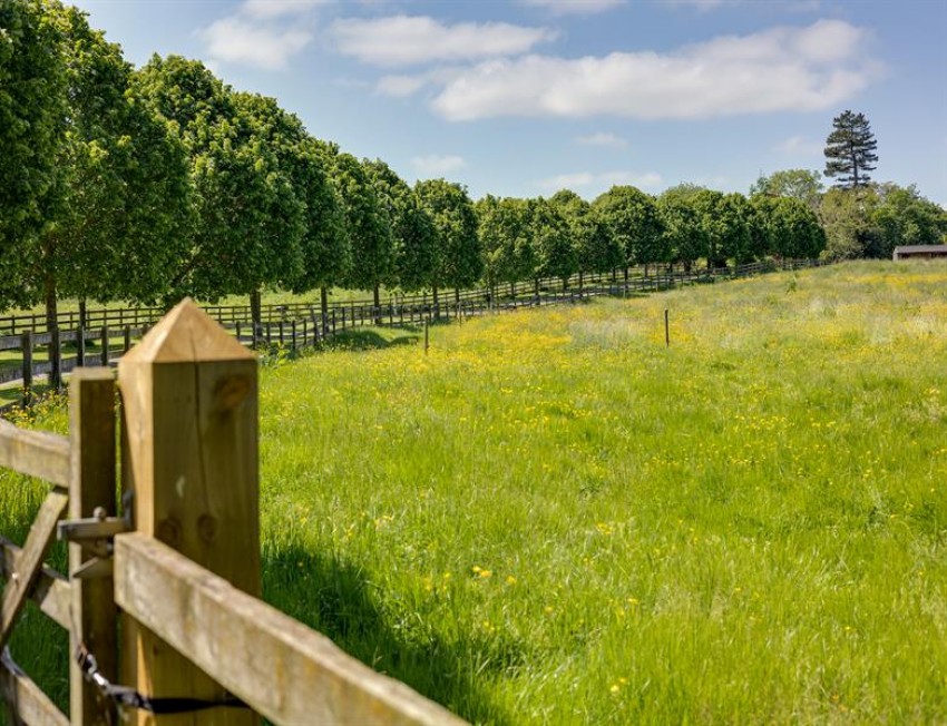Images for Shay Lane, Hampton, Malpas