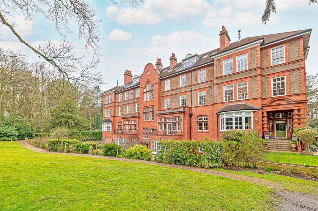 Kingswood Park, Kingswood, Frodsham, 2 bedroom, Apartment