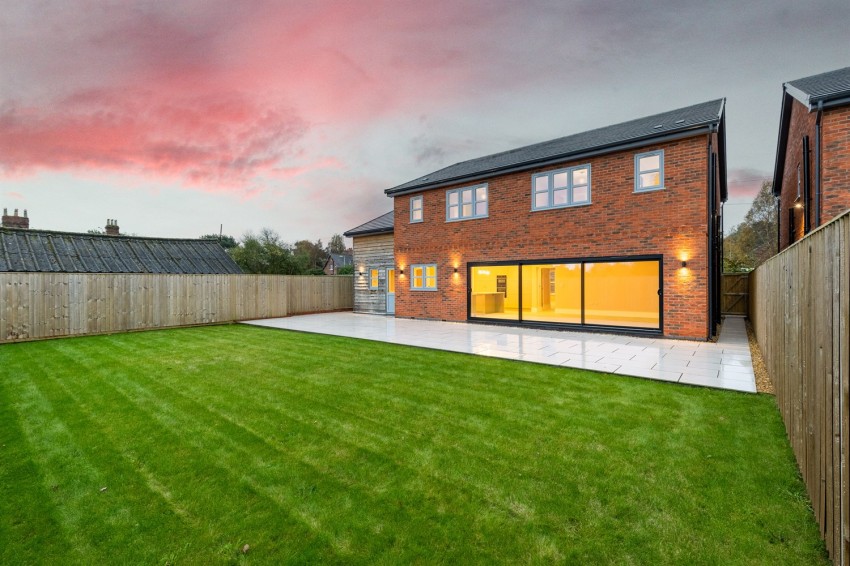 Images for Farm Road, Oakmere