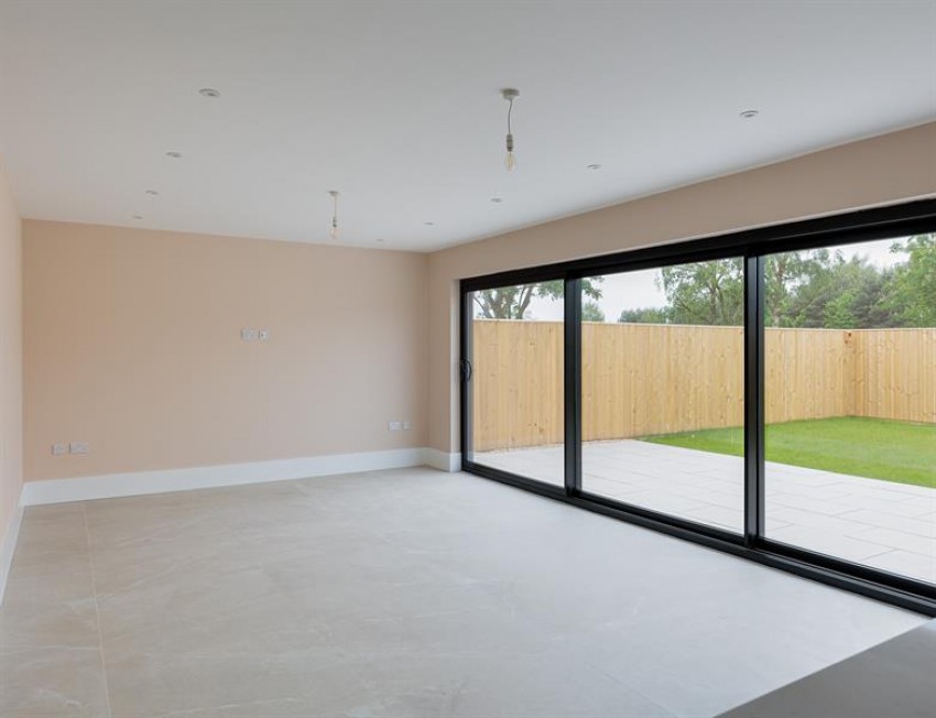 Images for Farm Road, Oakmere
