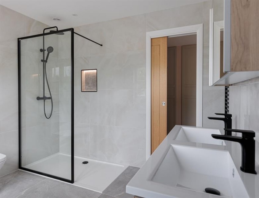 Images for Farm Road, Oakmere