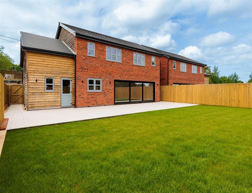 Images for Farm Road, Oakmere
