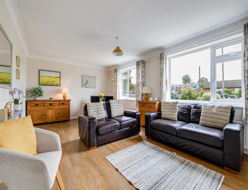 Images for Excellent value bungalow in Townfield Avenue