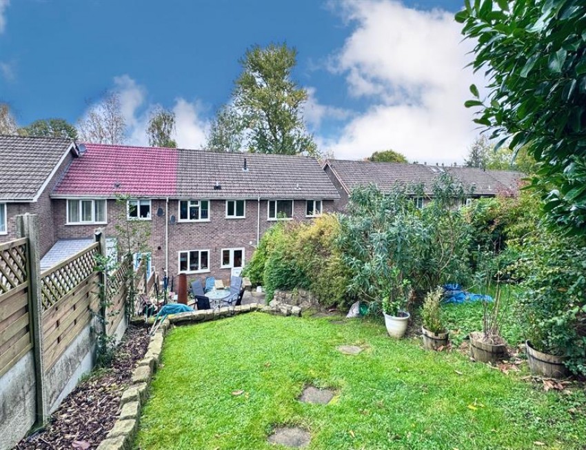 Images for Longclough Drive, Glossop