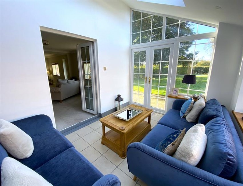 Images for Tarporley Road, Stretton, Warrington