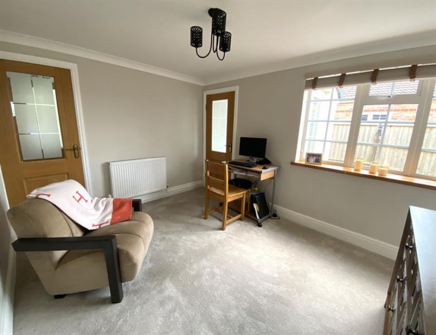 Images for Tarporley Road, Stretton, Warrington