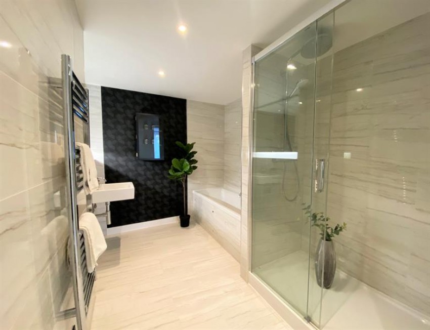 Images for Alderbank, Altrincham