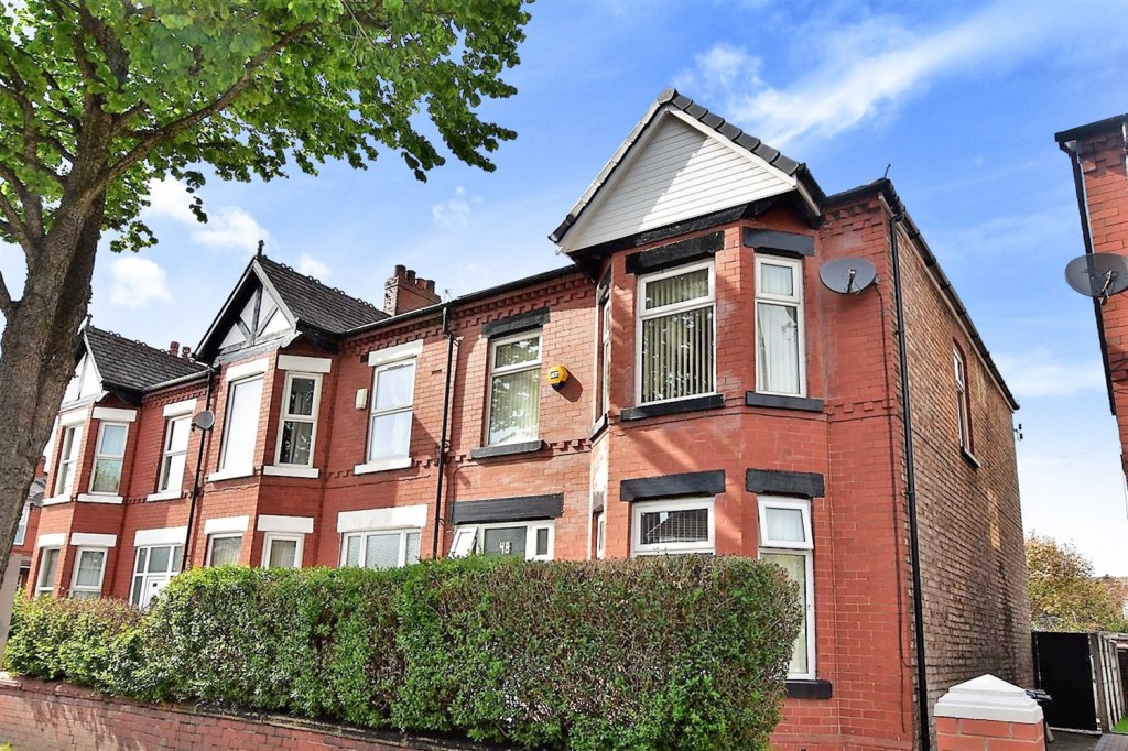 Kings Road, Old Trafford, Stretford, 4 bedroom, End Terrace