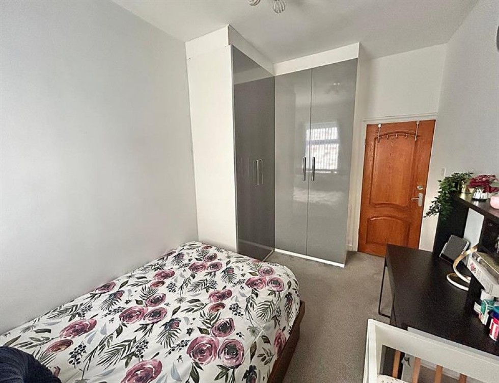 Kings Road, Old Trafford, Stretford, 4 bedroom, End Terrace