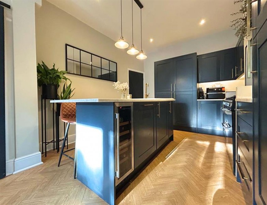 Images for Hall Avenue, Sale