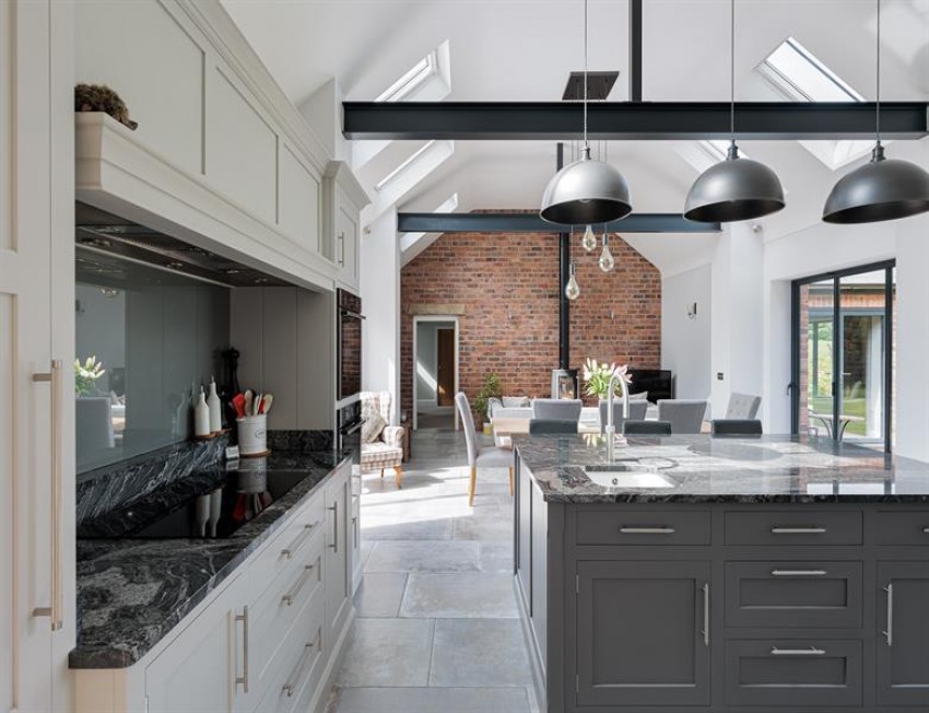 Images for Moss Lane, Manley