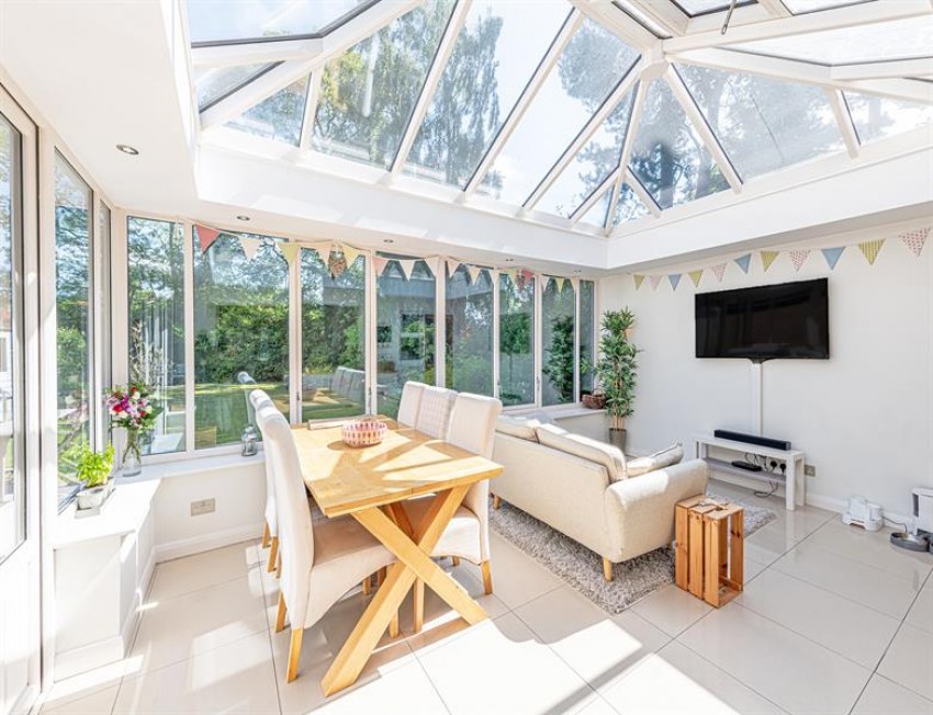 Images for Warren Court, Frodsham