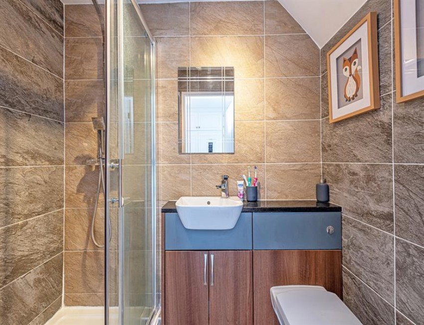 Images for Warren Court, Frodsham