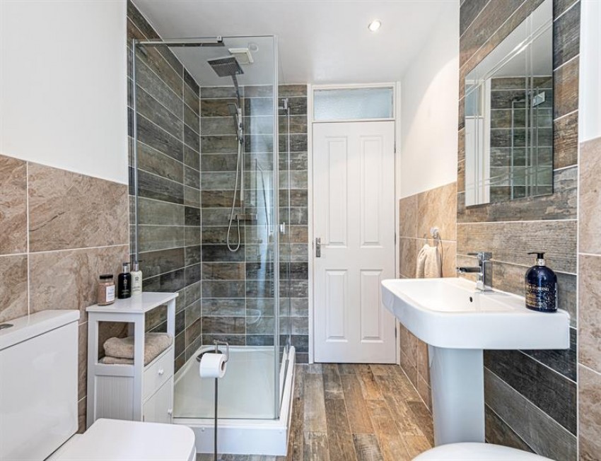 Images for Warren Court, Frodsham