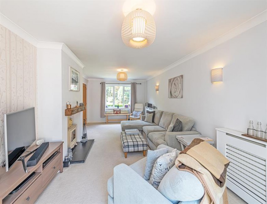 Images for Warren Court, Frodsham