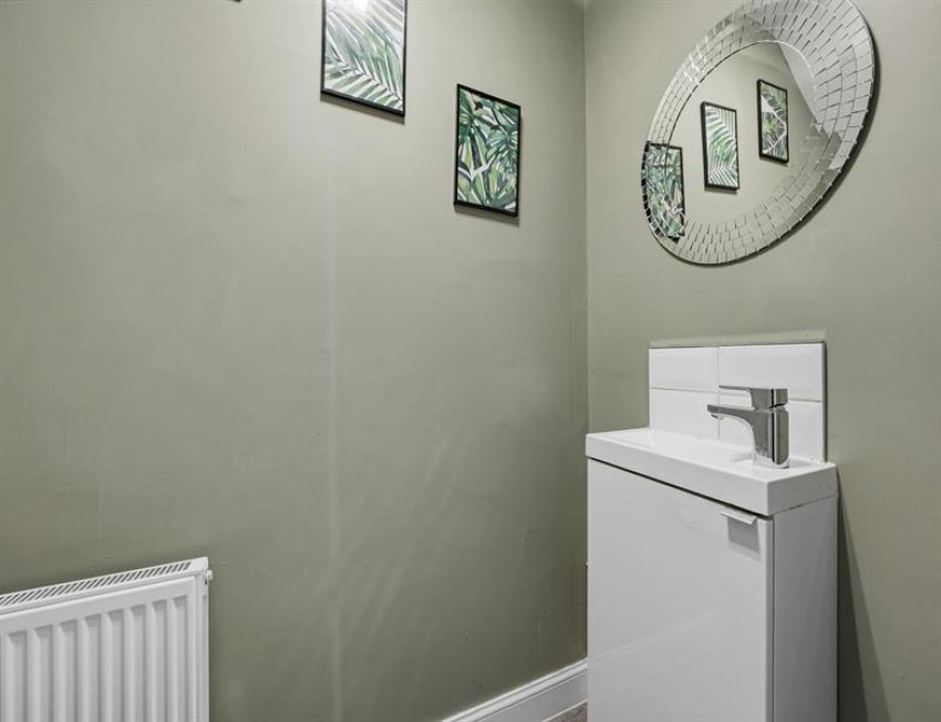 Images for Meadow End Road, Chelford