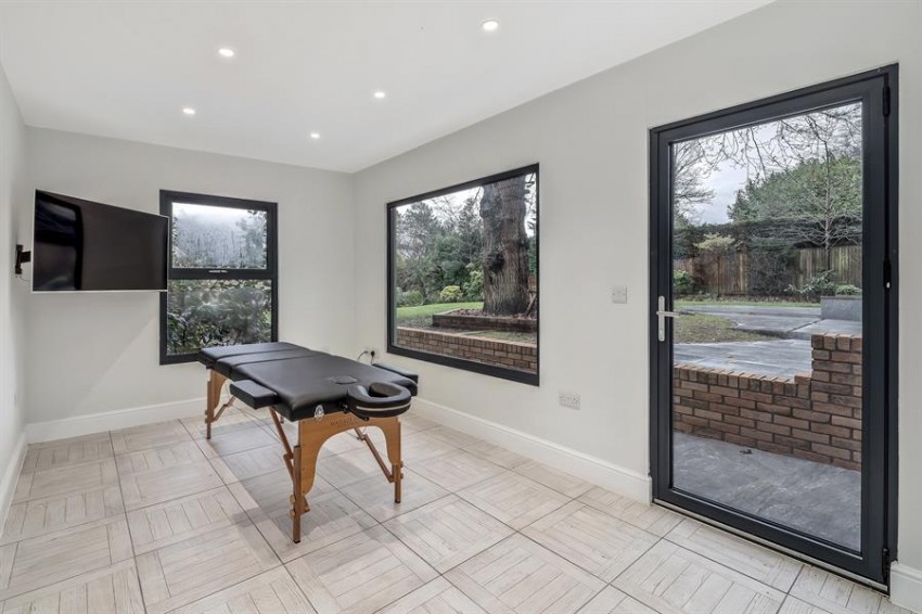 Images for Bradgate Road, Bowdon