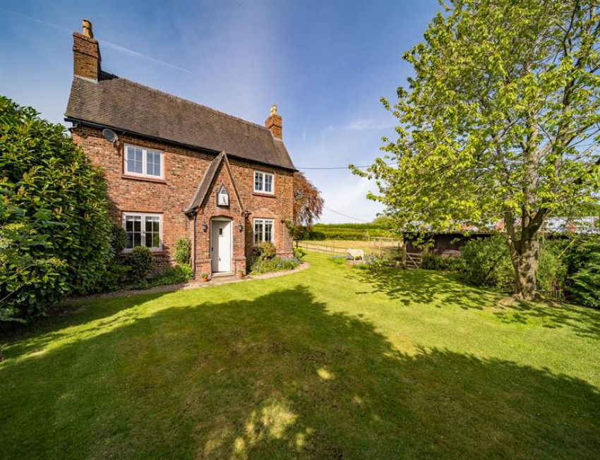 Images for Carr Green Lane, Warburton, Lymm
