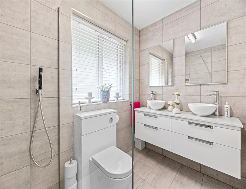 Images for Howey Lane, Frodsham