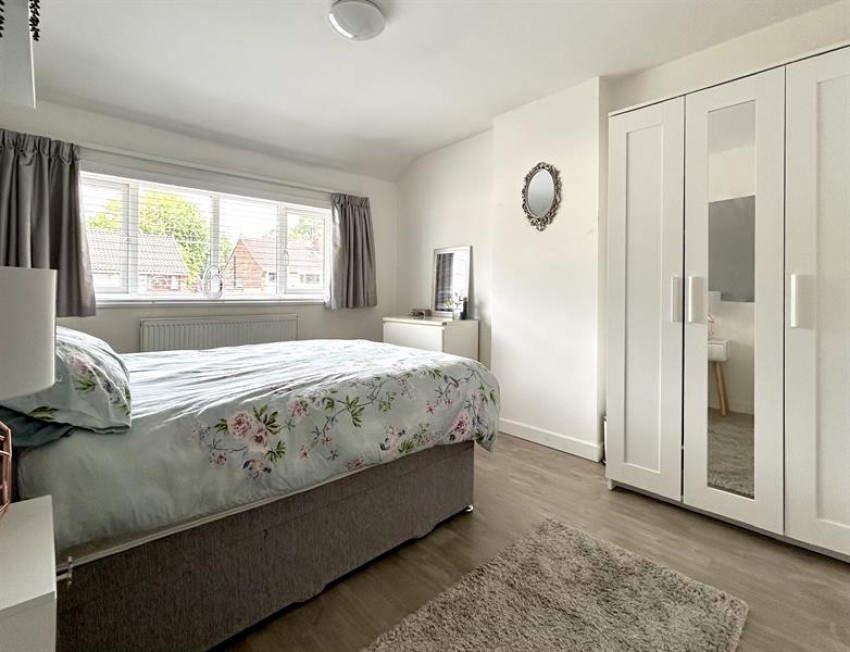 Images for East Avenue, Heald Green