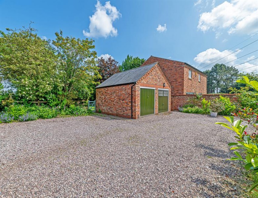 Images for Castlehill Farm Barn, Cooks Hill, Kingsley